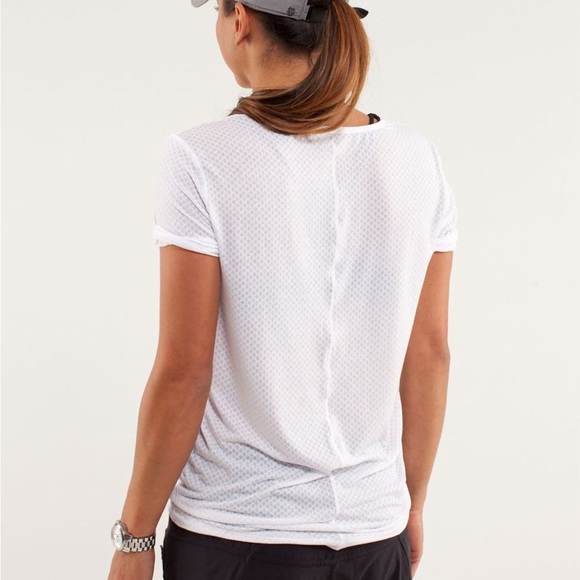 Lululemon Drish Tee NWT size 6 - Picture 2 of 6